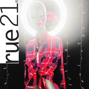 🌈 5 For $25 💛 Rue 21 Shirt Medium M